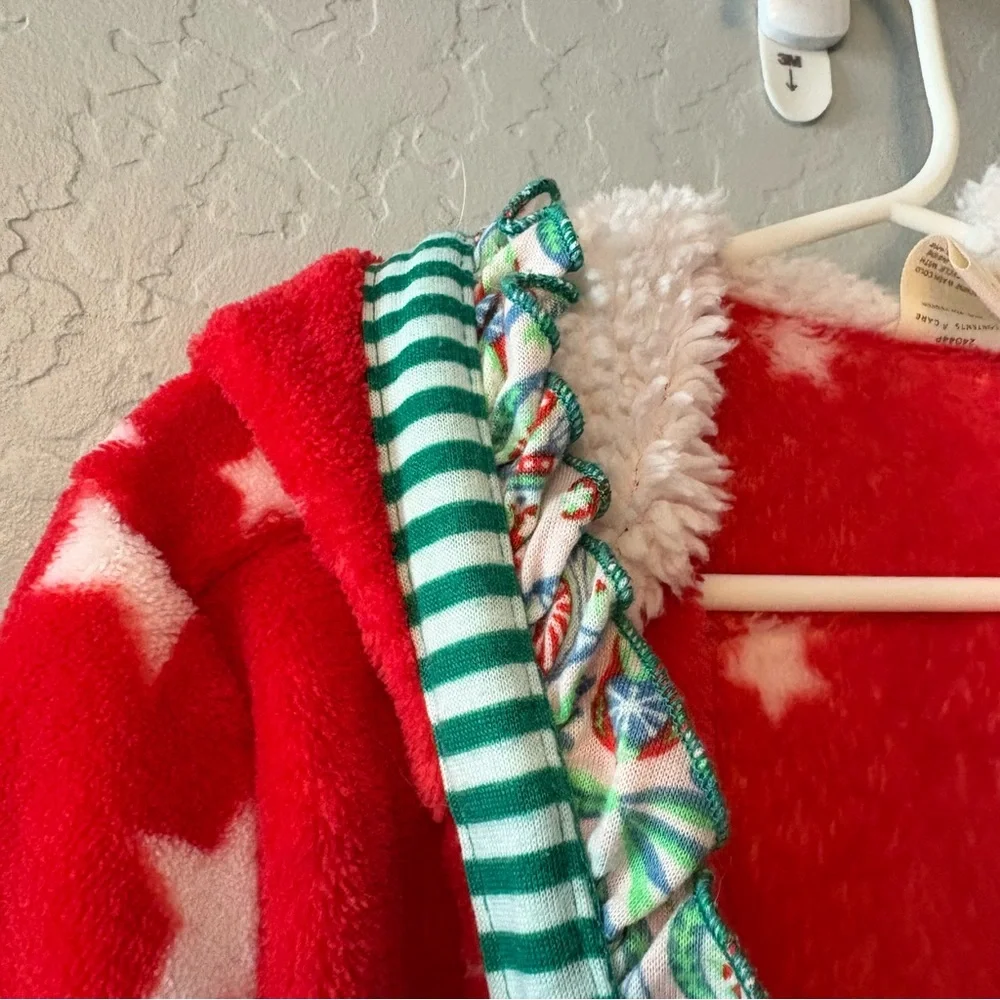 Matilda Jane evening in christmas red star holiday girls hooded robe size 4-6